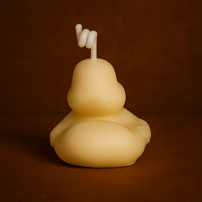 Bougie parfumée citron meringué en forme de canard. Fabriquée à la main avec de la cire végétale et un parfum Français.