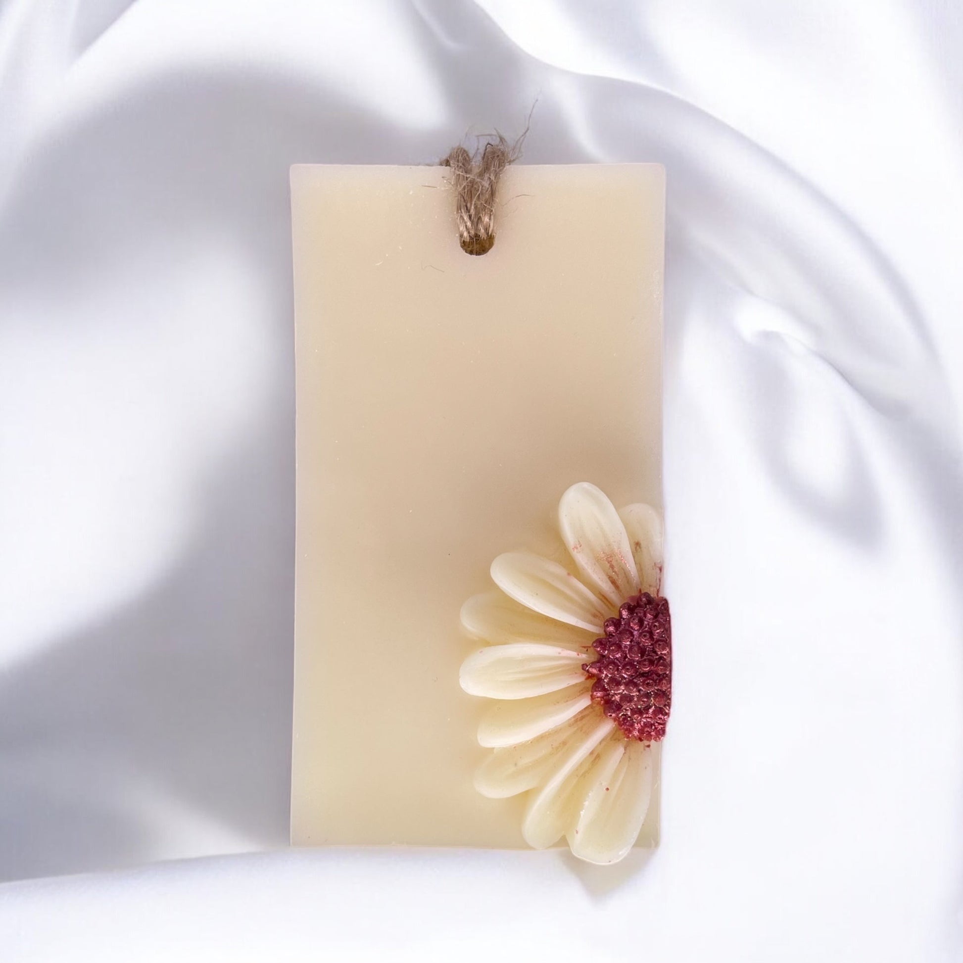 Suspension de cire parfumée